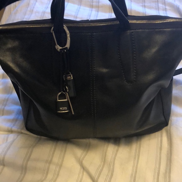 Tumi leather tote - Picture 5 of 8